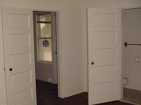 4th image of 13 S Peninsula Dr APT 3