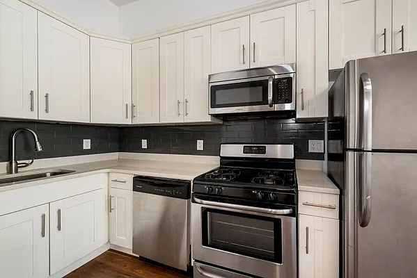 Rented by EXR | media 19