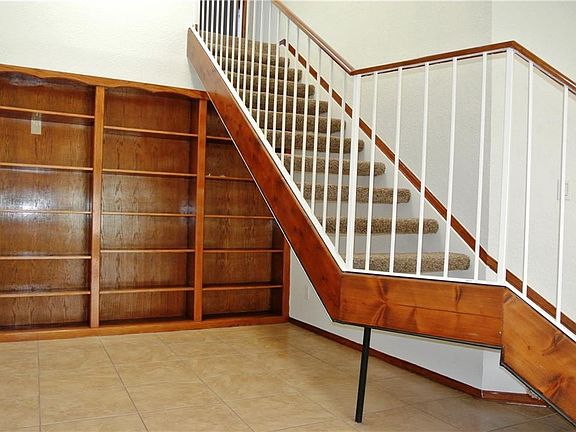 3rd image of 111 Silver Shadow Dr #C