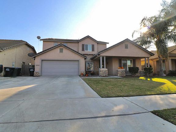 2nd image of 2207 E La Vida Ave