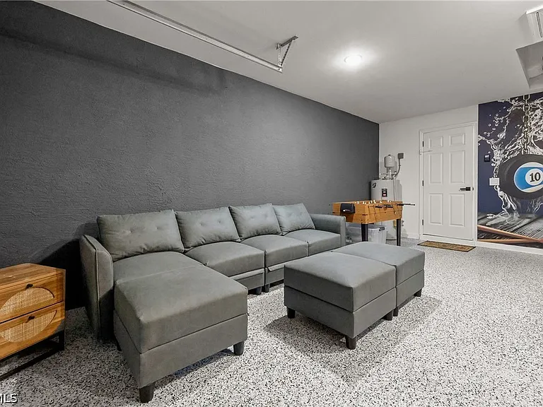 1801 Everest Pkwy — Photo 21
