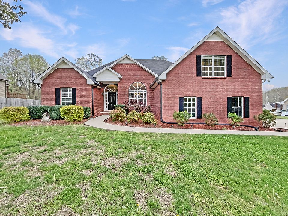1st image of 1370 Tannahill Way