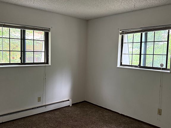 5th image of 406 Wayne St #1