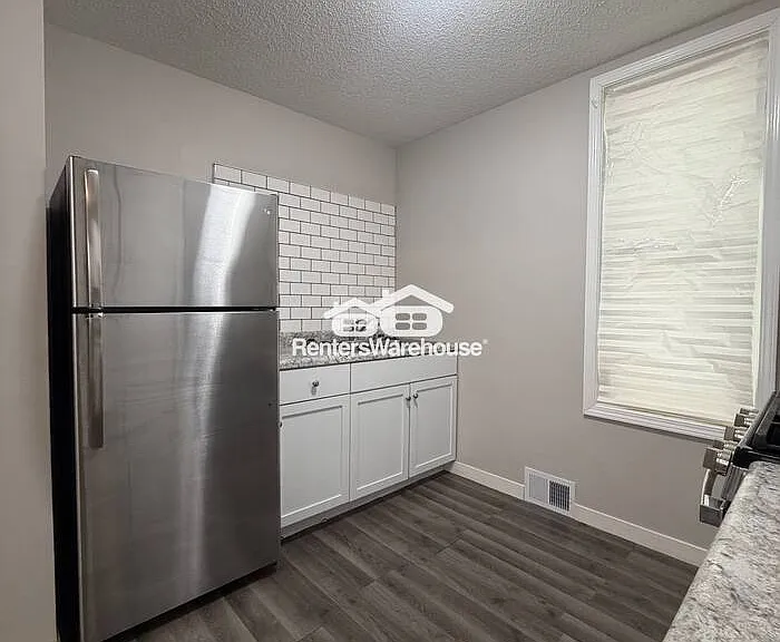 792 Edmund Ave W #1 — Photo 5