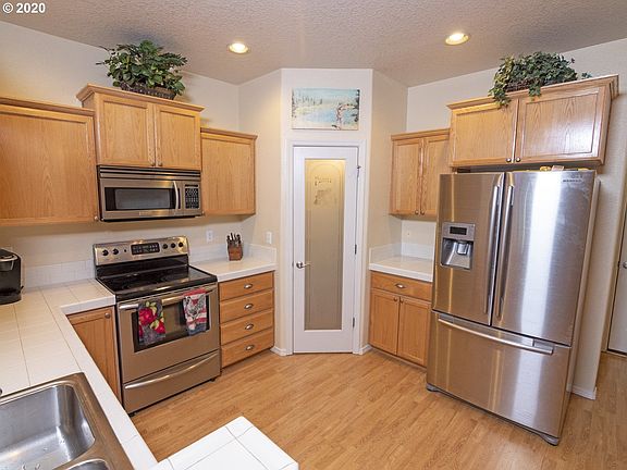 5th image of 1120 SE Alika Ave