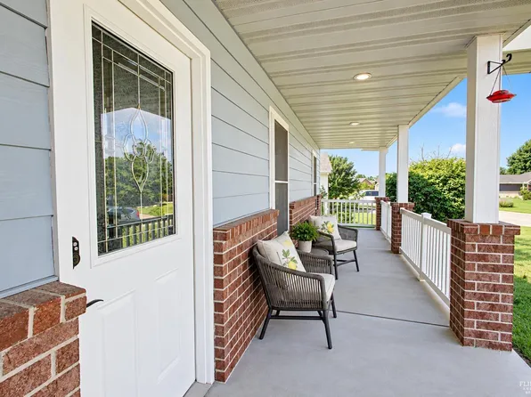 8622 Talon Dr, Manhattan, KS 66502