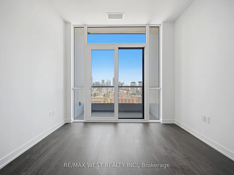 15 Richardson St #2101 — Photo 17