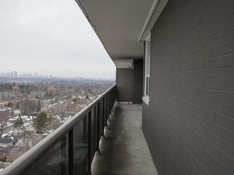 2185 Sheridan Park Dr — Photo 34