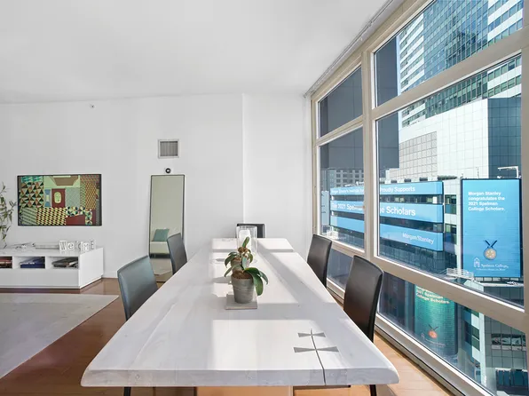 1600 Broadway image 2 of 15