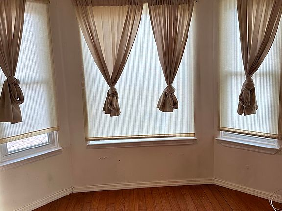 2nd image of 36 Cortelyou Ave
