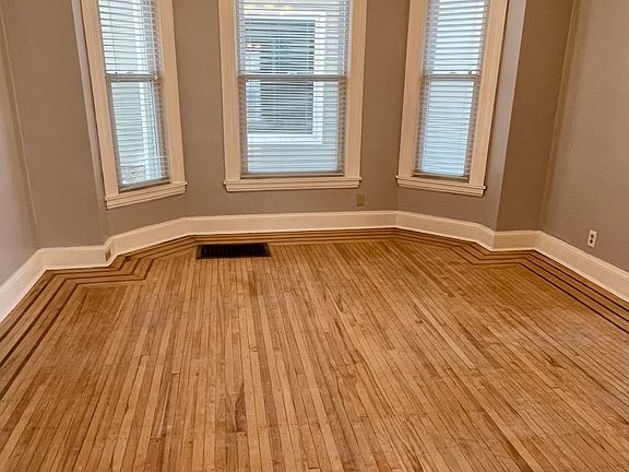 2nd image of 2317 Polk St NE