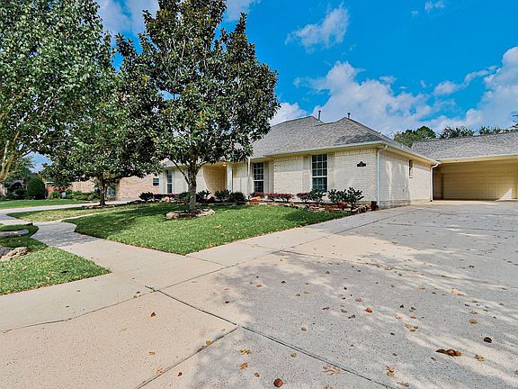 2nd image of 306 Willowood Dr