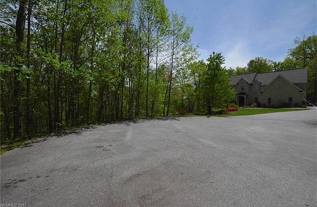1st image of 207 Bragg Ct