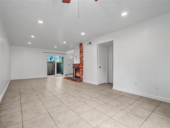 4th image of 4526 Heil Ave