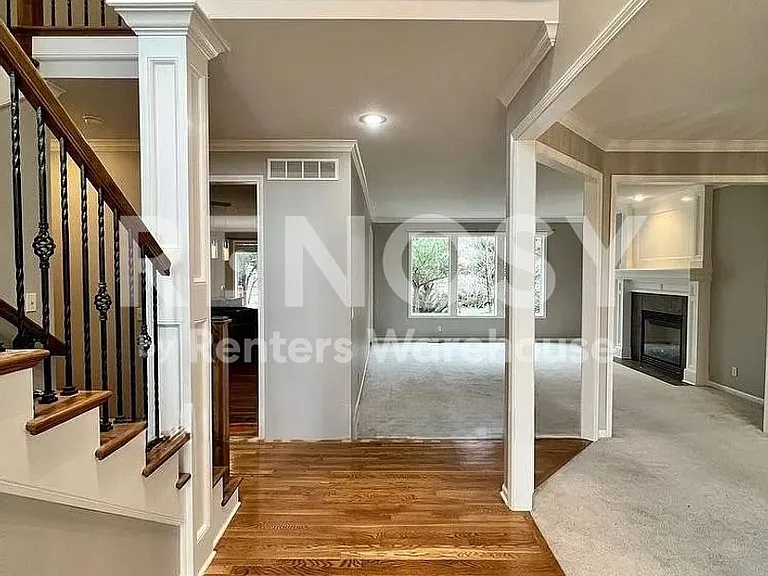 15861 Linden St — Photo 6