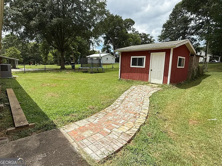 12 Georgia Ave — Photo 15