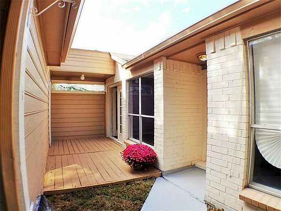 SPACIOUS DECKED PORCH READY FOR THE GRILL!