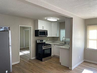 3rd image of 4113 W 10th Ave