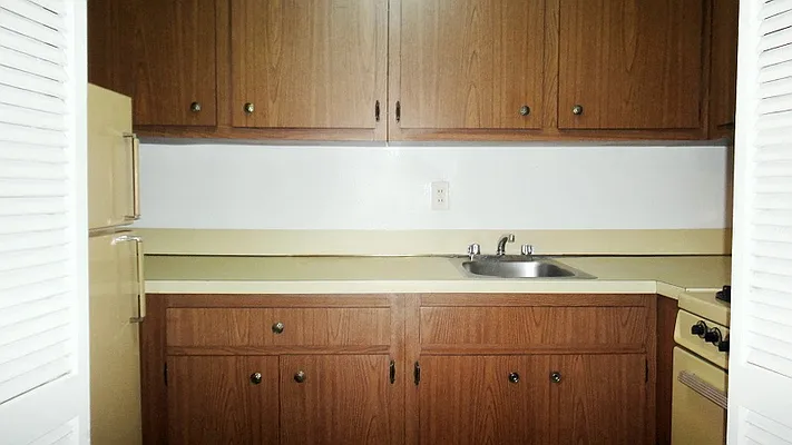 Rented by Balass Ralph, LREB | media 54