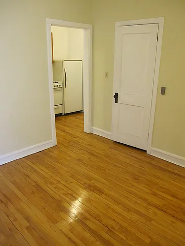 10 E Gorham St Photo 1