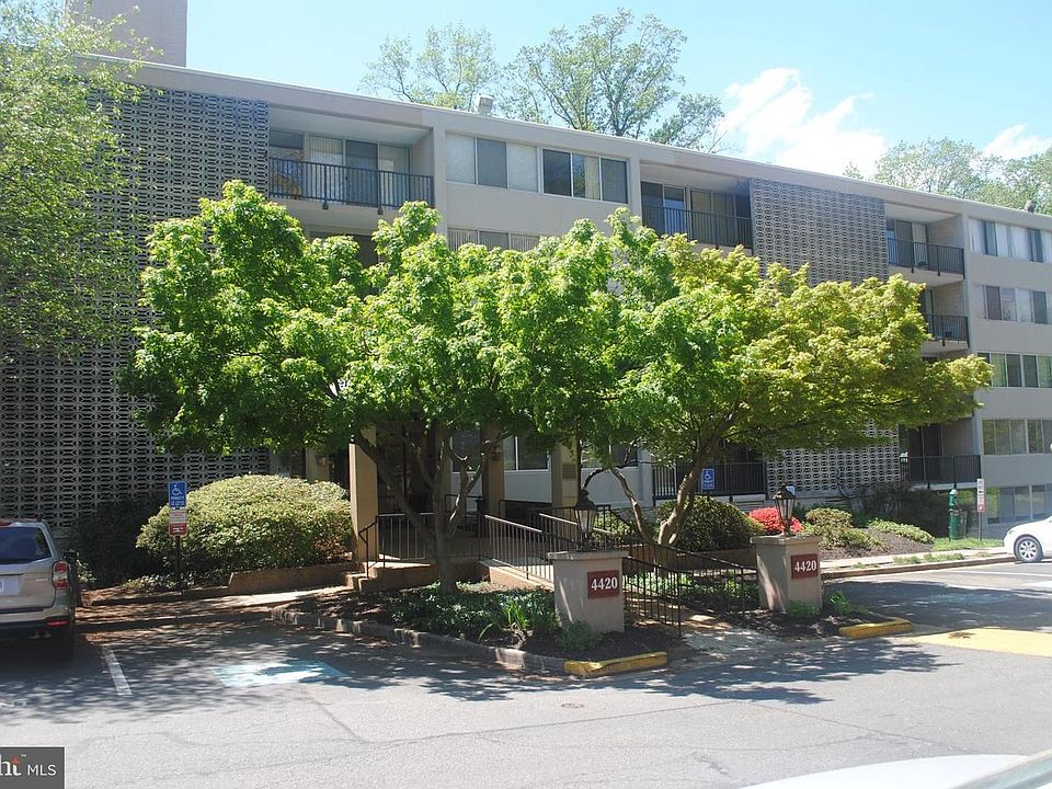 1st image of 4420 Briarwood Ct N APT 7