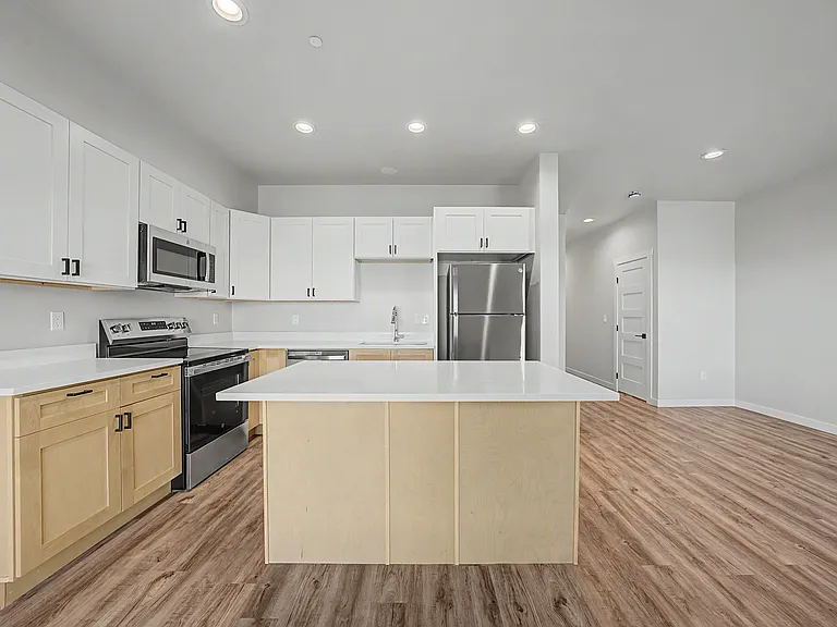1311 NE 2nd Ave #1-5 — Photo 16