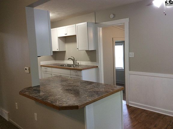 2nd image of 623 W 23rd Ave