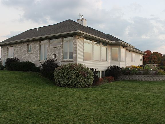 2nd image of 10925 Rolling Meadows Ln