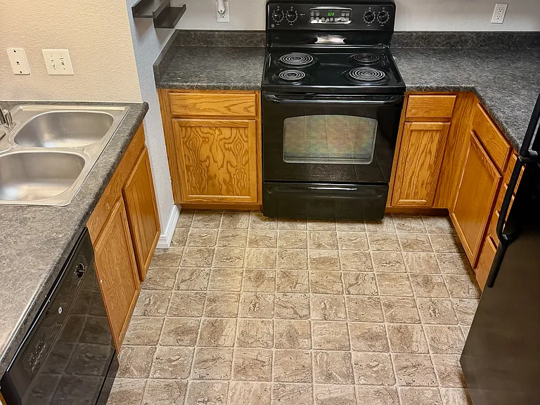 2133 Krisron Rd #B-207 — Photo 13
