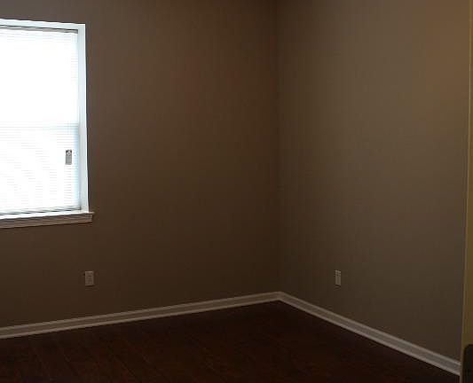 5th image of 206 Kroeger Ave APT 2B