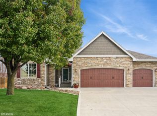 1703 Pinewood Ct SW, Altoona, IA 50009