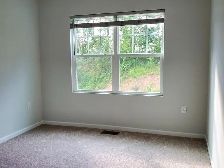 6137 Beale Loop — Photo 23