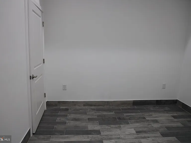 1231 Vine St #1 — Photo 17