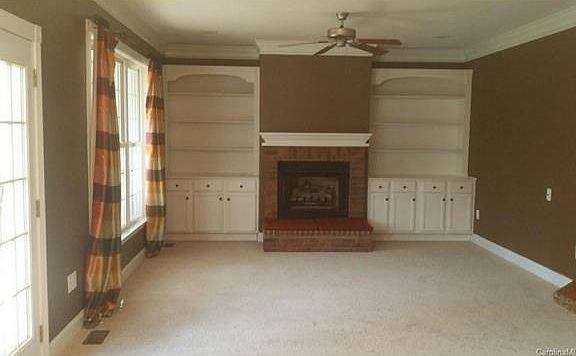 3rd image of 436 Crooked Creek Ln