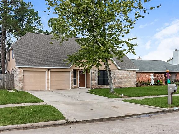 2nd image of 2408 Jackson Ln