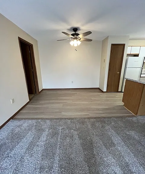 302 S 1st Ave — Photo 5