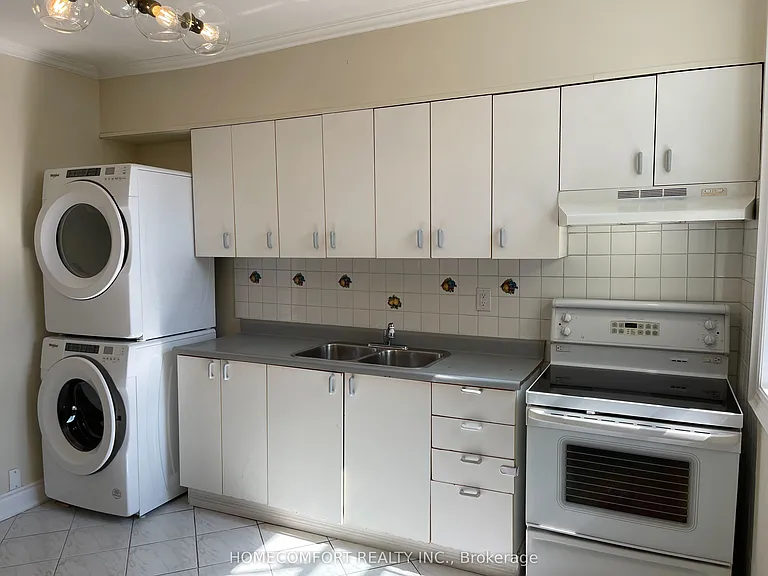 83 Hounslow Heath Rd #MAIN — Photo 3