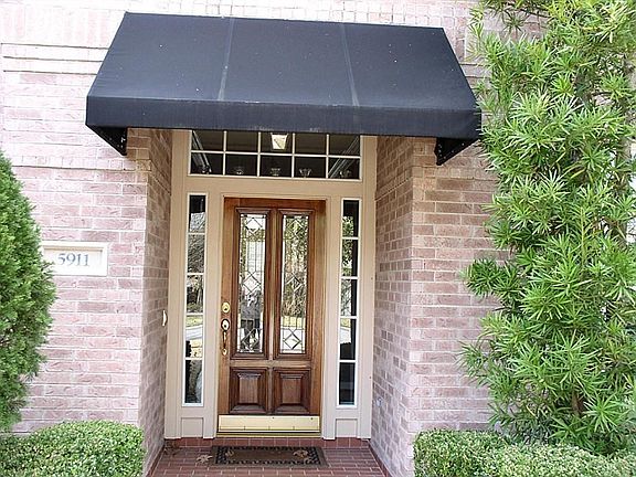 3rd image of 5911 Riverchase Village Dr