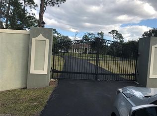 1510 27th St SW, Naples, FL 34117