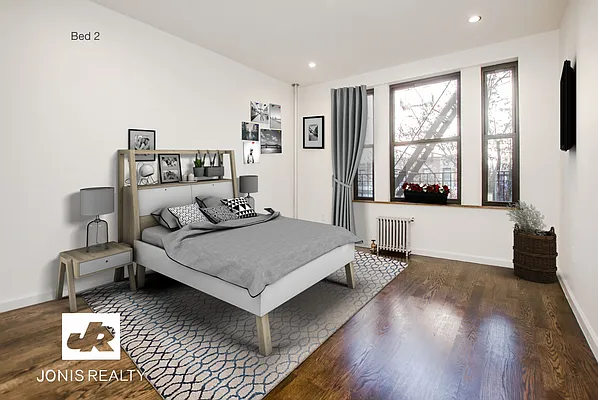 Rented by Jonis Realty | media 27