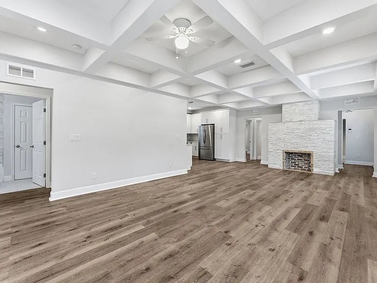3314 N Jefferson St — Photo 13
