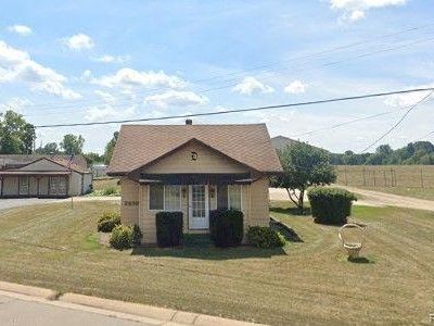 2359 E South St, Jackson, MI, 49201