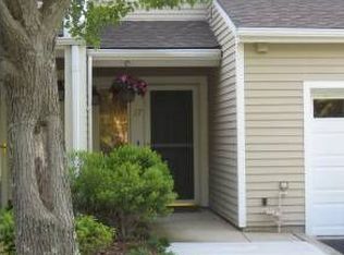 47 Bradford St, Bristol, RI 02809