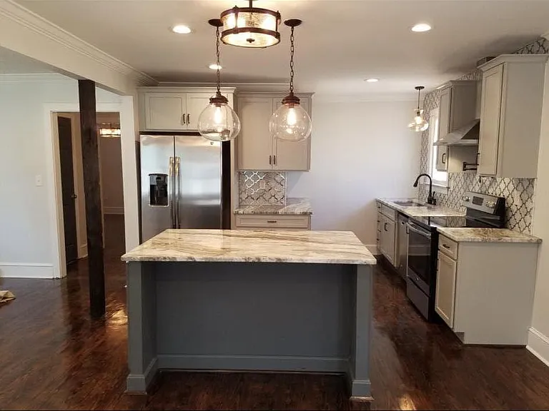 102 Odessa St — Photo 3