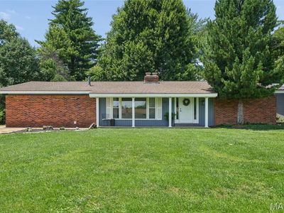 1529 Cerulean Dr, Saint Louis, MO, 63146