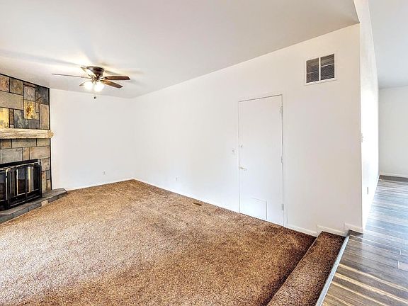 4th image of 2887 Darla Dr