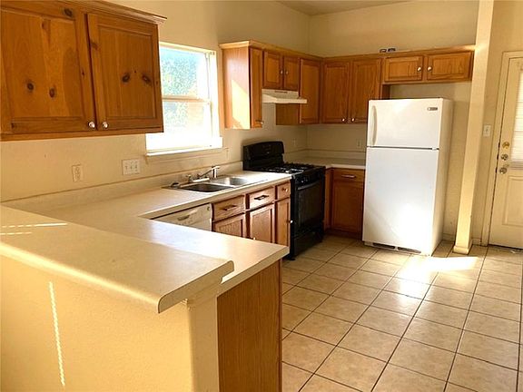 5th image of 2808 Southampton Way APT B