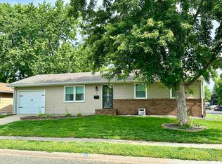 2 Morningside Dr, Jacksonville, IL 62650