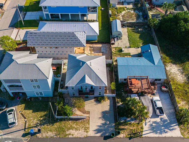 6104 Beach Dr — Photo 31