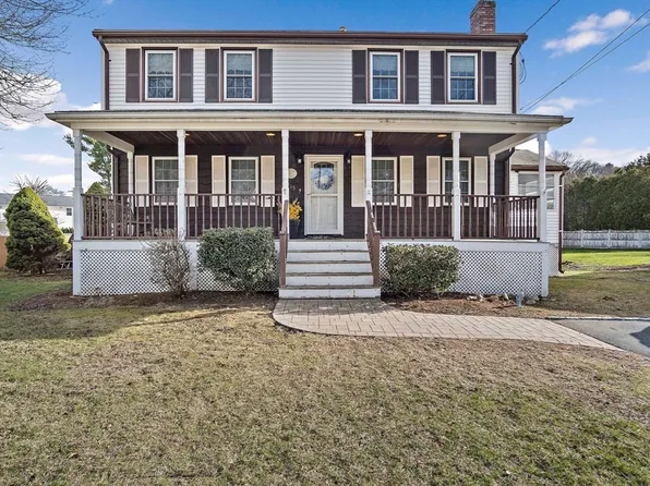 15 Barbara Cir, Woburn, MA 01801